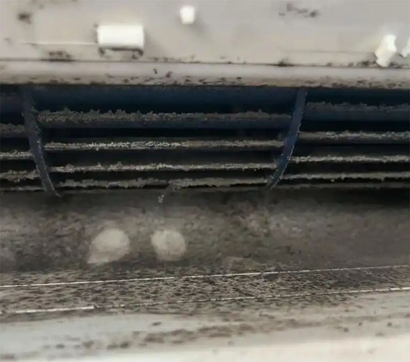 宣汉空调吹的风有股烧焦味是怎么回事